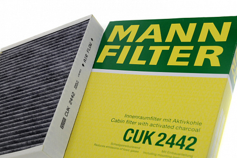 Фильтр салона MANN CUK2442 угольный